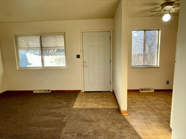 Photo - 1414 Geneva Ave Unit 1414