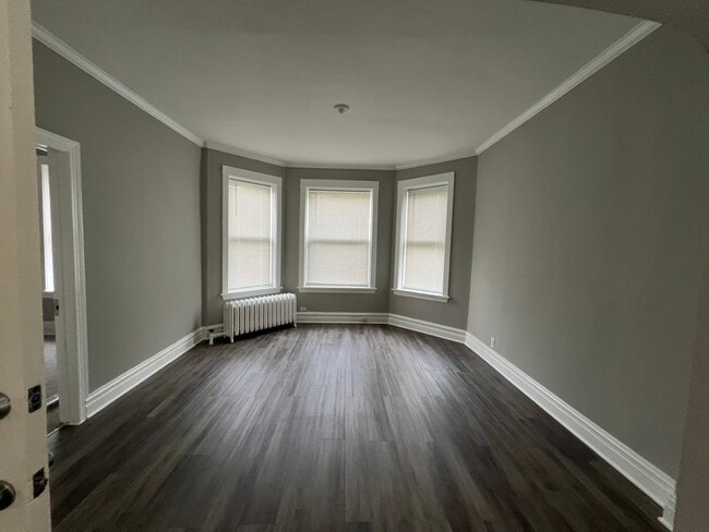 Photo - 4718 N Laramie Ave Unit 2