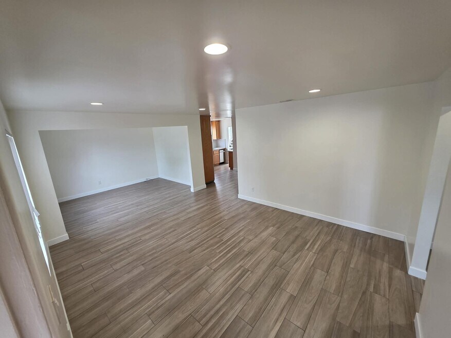 12671 Hazel Ave