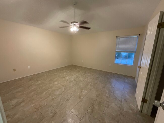 Photo - 915 Rutledge Dr