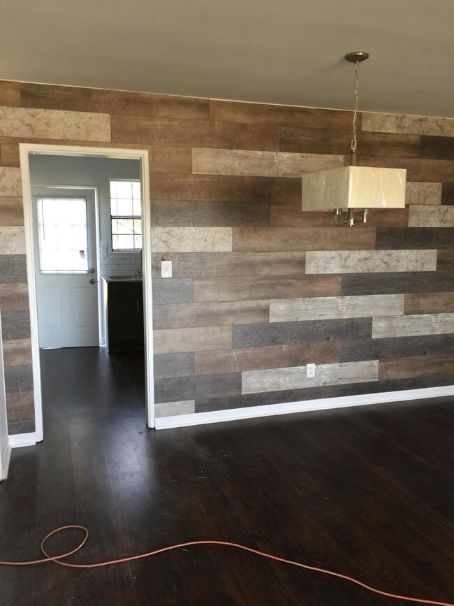 Photo - 1324 Federal Dr