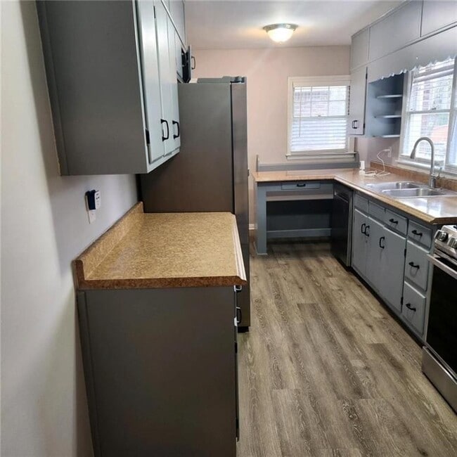 Photo - 1049 Ormewood Ave SE