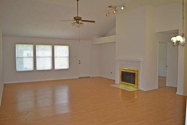 Photo - 11034 Springsong Dr