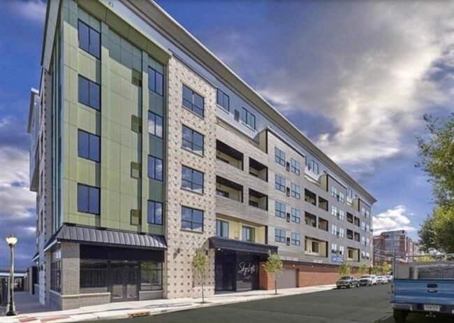 Building Photo - 250 Ave E Unit 403