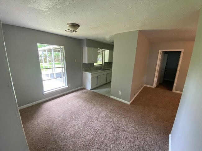 Building Photo - 7634 Claiborne St Rental