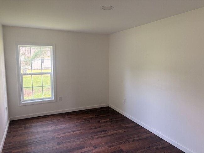 Photo - 707 N Sycamore St