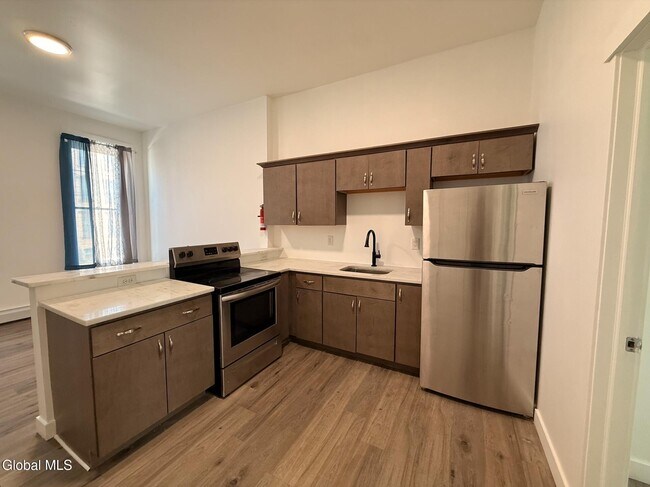 Photo - 336 Clinton Ave Unidad 1