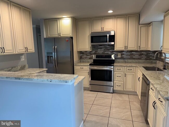 Photo - 5529 Corot Ct