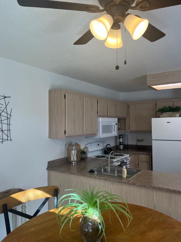 Photo - 6285 Jacinto Ave