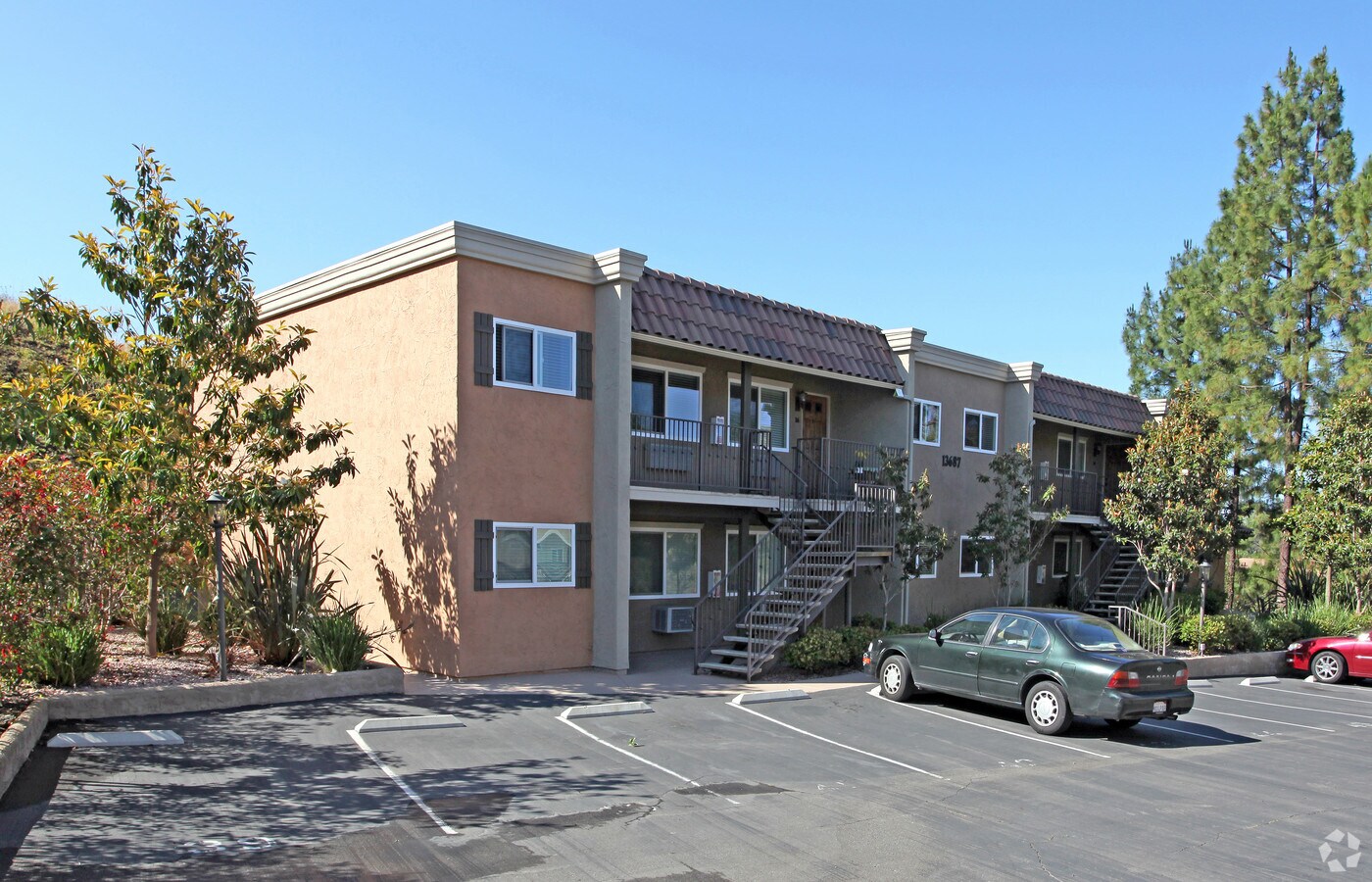 Photo - Paradise Hills Apartments