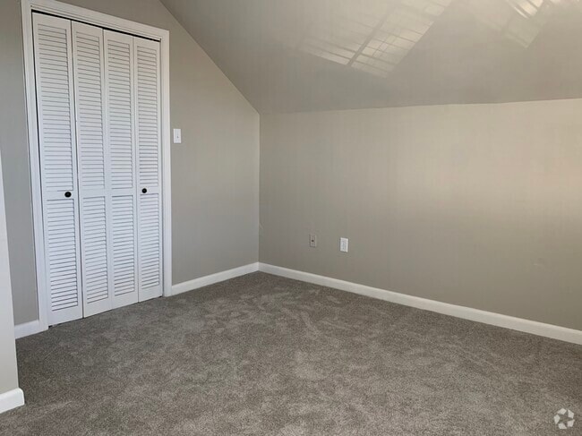 Building Photo - 8335 Summa Ave Unit D-1 Rental