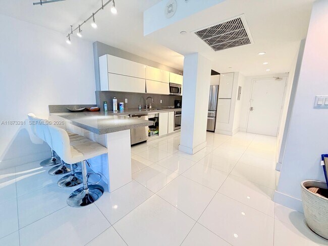 Photo - 100 Lincoln Rd Unit 1504