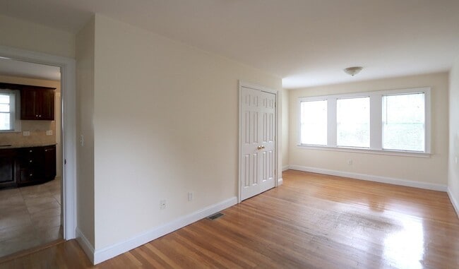 Photo - 84 Withington Rd Unit -
