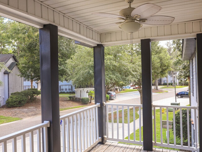 2BR, 2BA, 1340SF
