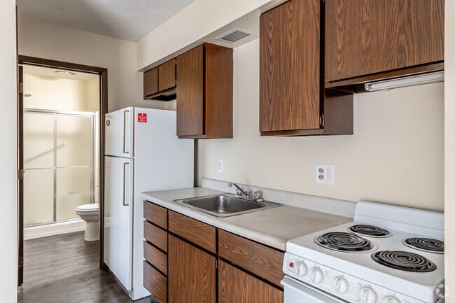 1BR, 1BA