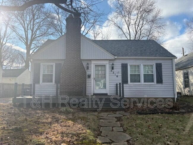 Building Photo - 5316 Primrose Ave