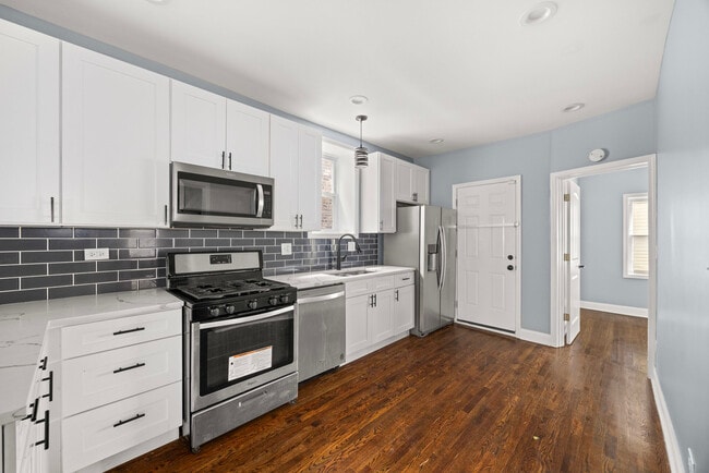 Photo - 8332 S May St Unit 1