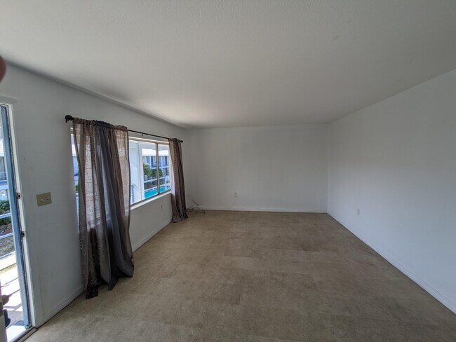Photo - 140 Minna Ln Unit 202