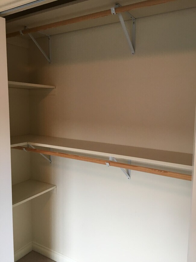 Photo - Charming Comfort: A Welcoming and Practica...