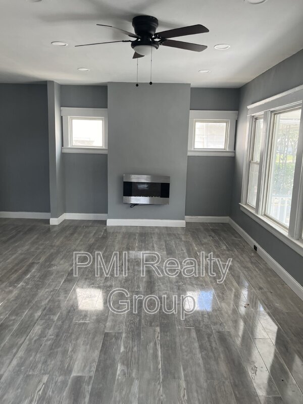 Photo - 12203 Castlewood Ave