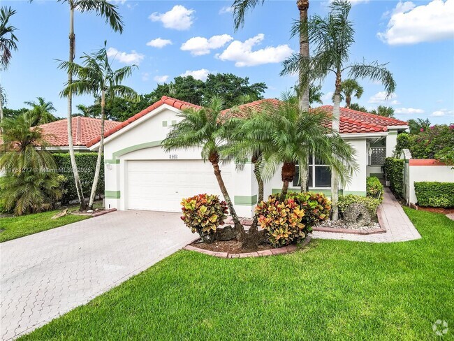 Building Photo - 1061 Bel Aire Dr E Rental