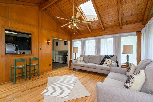 Photo - 2431 Weatherford Ct House