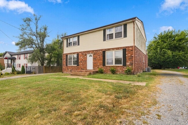 102 Susan Dr
