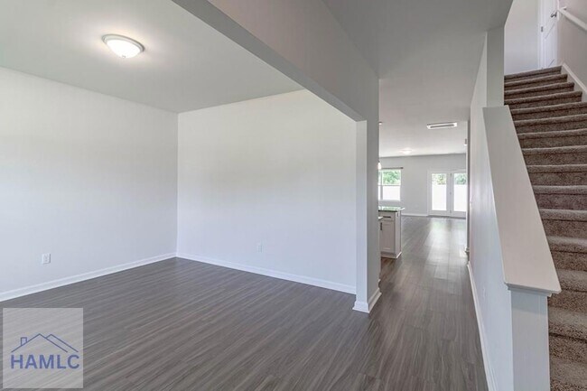 Photo - 147 Enclave Wy
