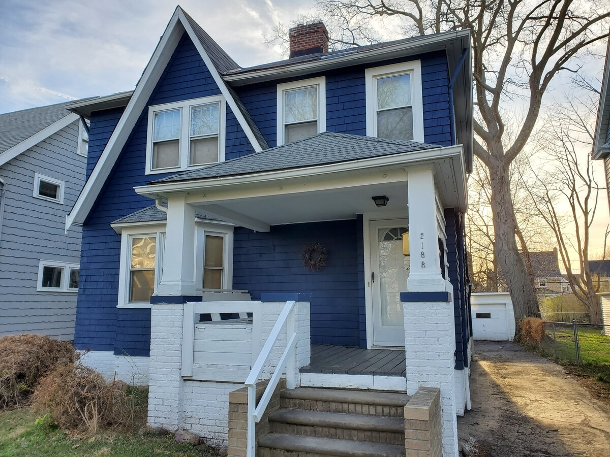 Photo - 2188 Barrington Rd