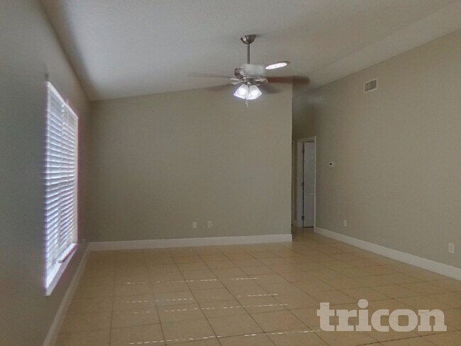 Photo - 9808 Red Clover Ave