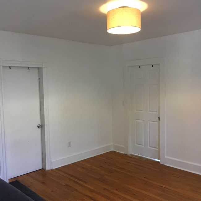 Photo - 149 Nicoll St Unit 2