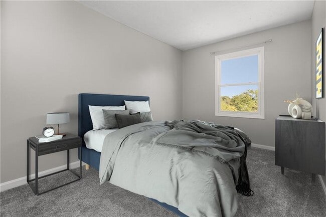 Photo - 250 Meadowview Dr