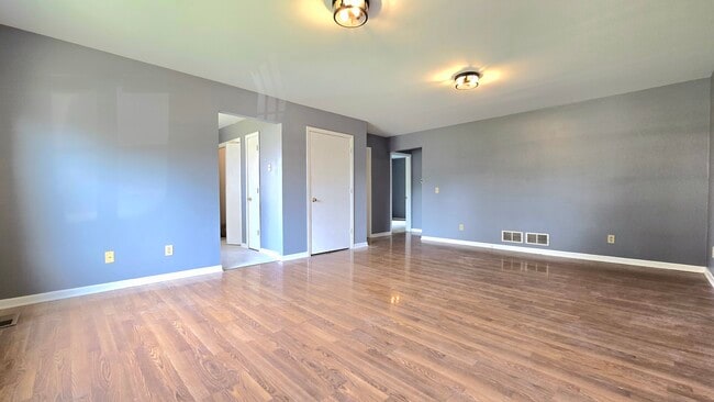 Photo - 509 W South St