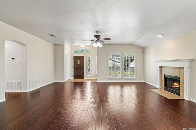 Photo - 1303 Bluff Forest