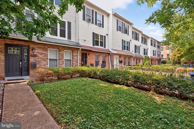 Photo - 2614 Sherman Ave NW