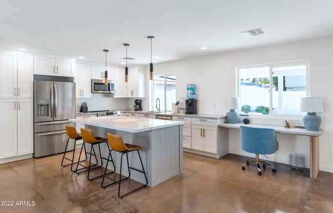 Photo - 1511 E Edgewater Dr