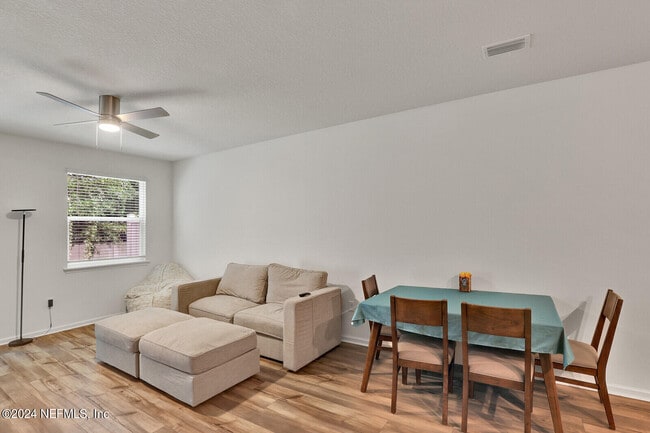 Photo - 11833 Junegrass Rd
