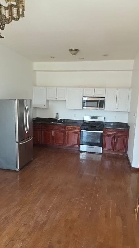 113-10 Farmers Blvd Unidad 2R