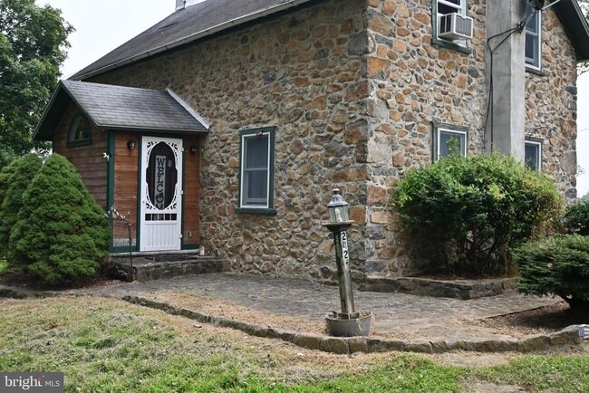 Building Photo - 2420 Urffers Rd Rental