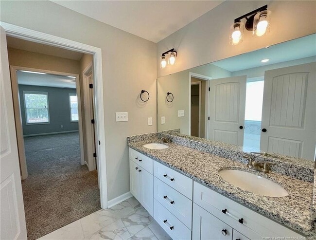 Photo - 141 Burnside Dr