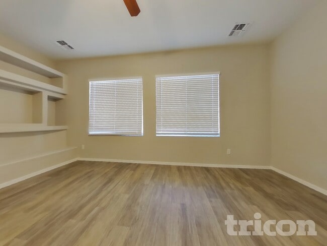 Photo - 9406 W Berkeley Rd