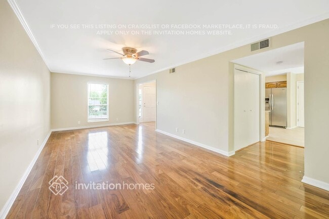 Photo - 1428 Calais Ct