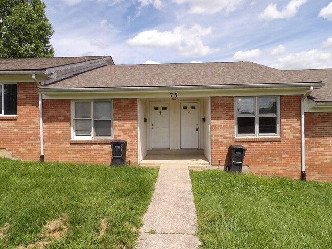 Photo - 75 Ashwood Ct Unit 3