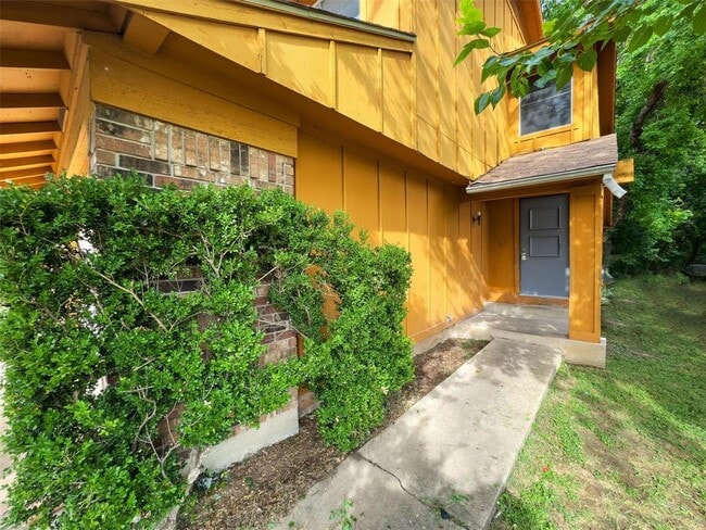 Photo - 10403 Golden Meadow Dr