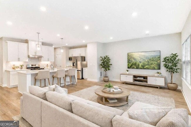 Photo - 555 Thatch Ter