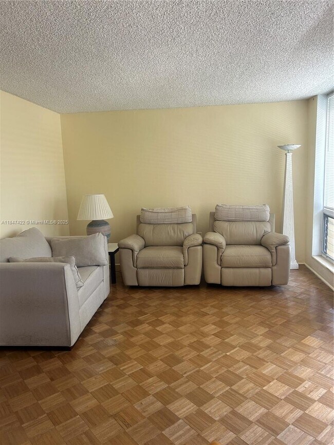 Photo - 2400 NE 9th St Unit 603