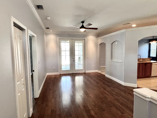 Photo - 6614 68th St E