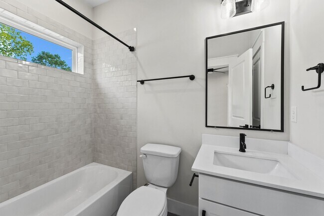 Photo - 5336 Donovan Gdns Ln