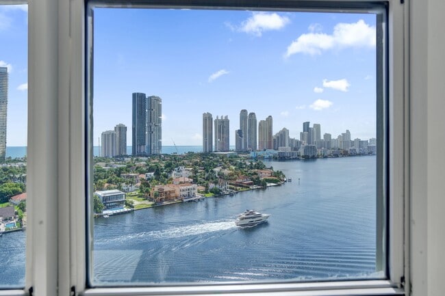 Photo - 19101 NE 36th Pl