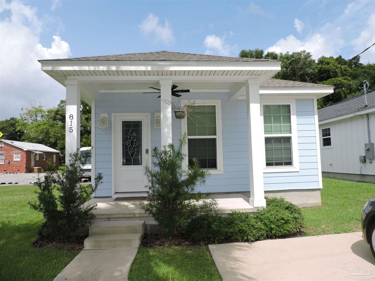 Photo - 815 N C St Casa